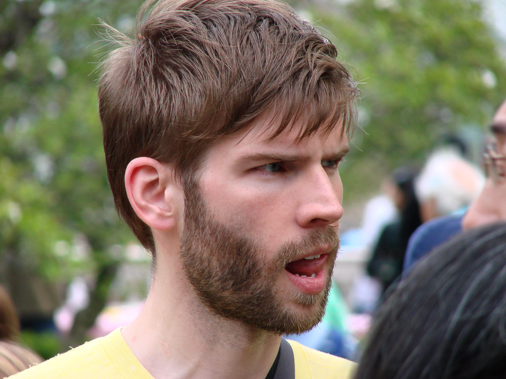 Quanto mais tira a barba mais ela cresce?